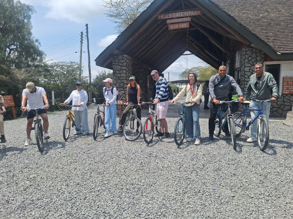 https://nairobicitysafaris.com/trip/hells-gate-lake-naivasha-day-tour-from-nairobi/